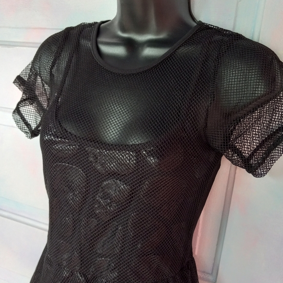 😵Fishnet overlay iron fist babydoll style "Skullz Club Mini Dress" ☠ Gothic nwt - Picture 4 of 16